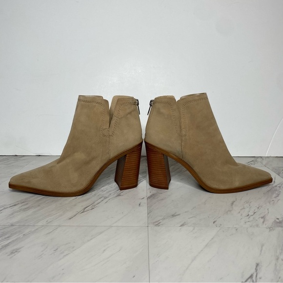 Vince Camuto Welland Tan Suede Bootie 9 1/2 M - Picture 9 of 16
